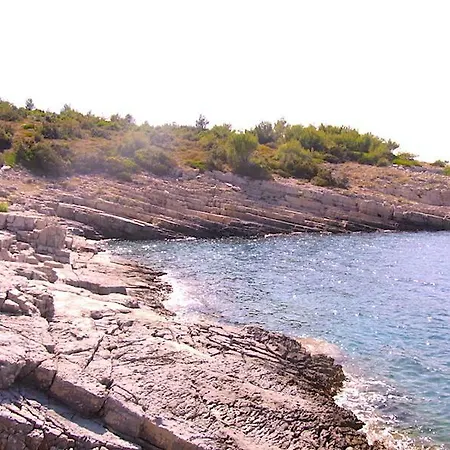 Hvareno 3* Dol (Hvar)